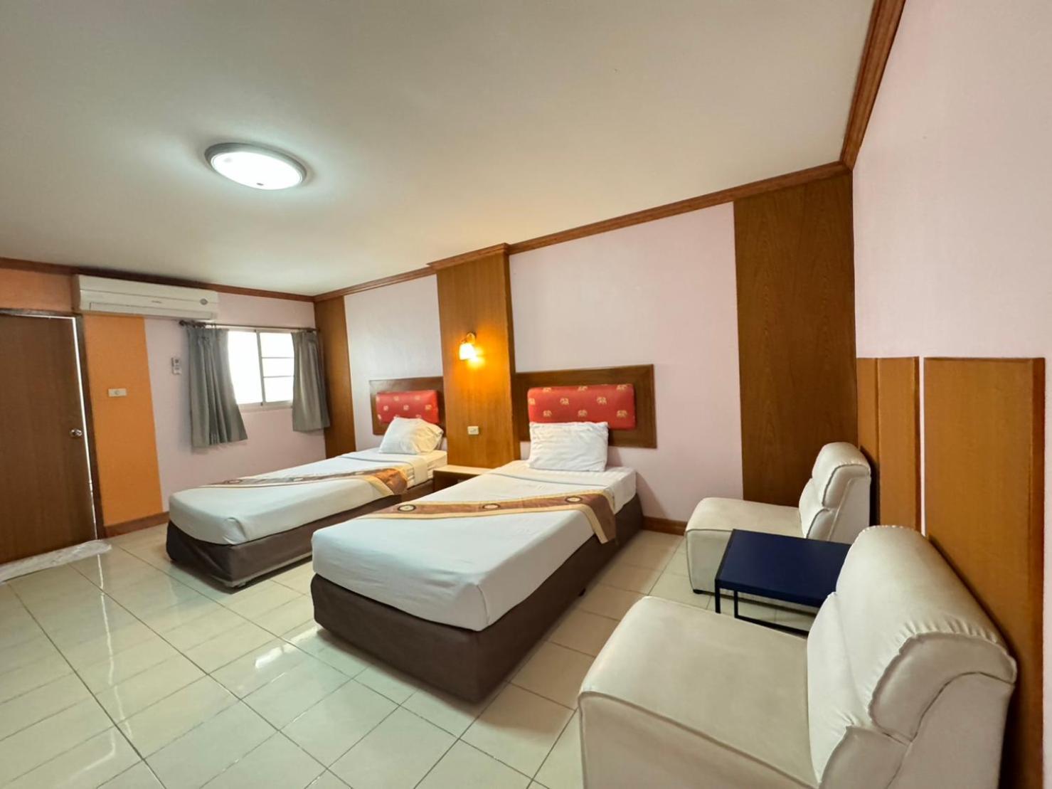โรงแรมสยามบูทีค บุรีรัมย์ Kültér fotó